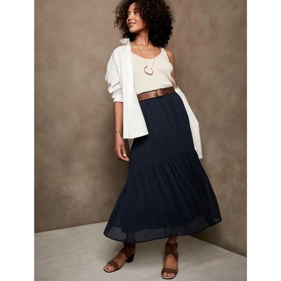 Banana Republic Factory Dresses & Skirts - BANANA REPUBLIC Navy Tiered Maxi Skirt M